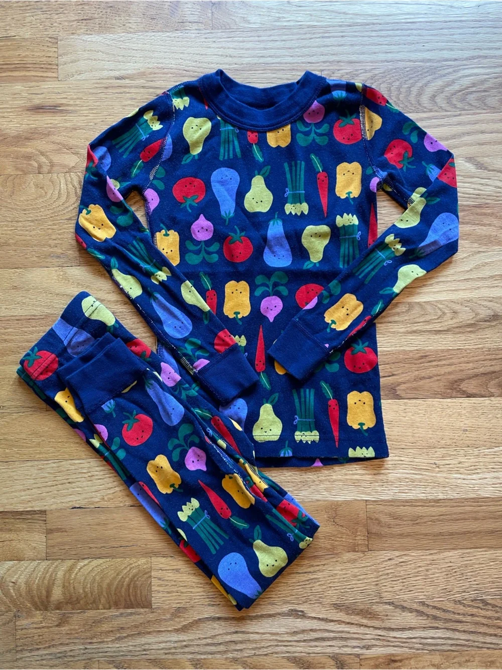 Hanna Andersson HannaJams Pajama Set in “Happy Veggies”